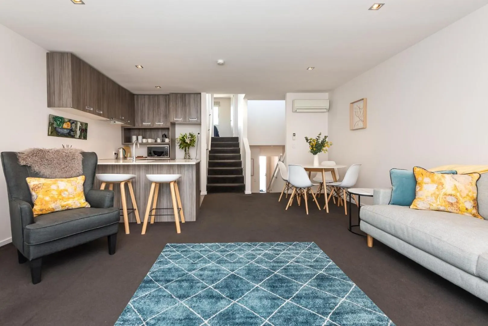 Armagh Apartment 5 - Christchurch Holiday Homes